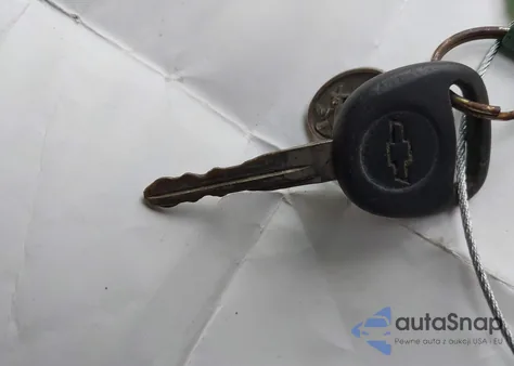 2000 Chevrolet Astro z USA, uszkodzony, nr VIN 1GCDM19WXYB217350